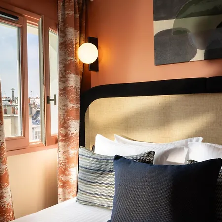 Otel Le 6 Tiquetonne 4*