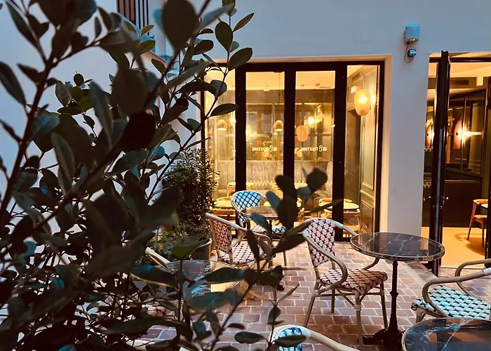 Le 6 Tiquetonne Hotel 4*